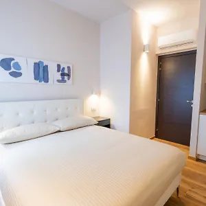 https://palmanova-suites.italymilanhotels.net